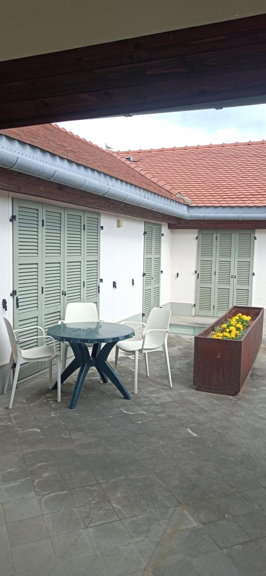 Central Terrace Escape With Jacuzzi ทิมิชัวรา ภายนอก รูปภาพ