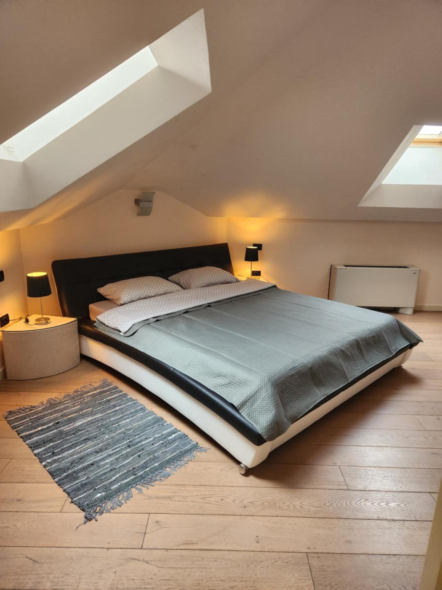 Central Terrace Escape With Jacuzzi ทิมิชัวรา ภายนอก รูปภาพ